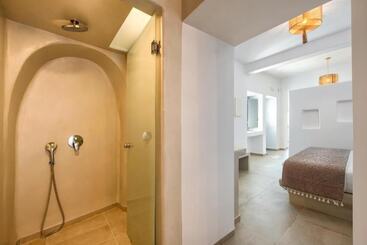 Appart'hotel Hillside Elegance Suites