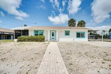コテージ Fort Myers Beach House 1 Block To The Sand!