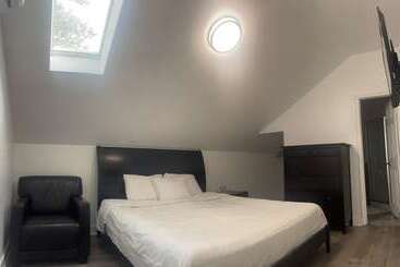 פנסיון Alecia B&b Two