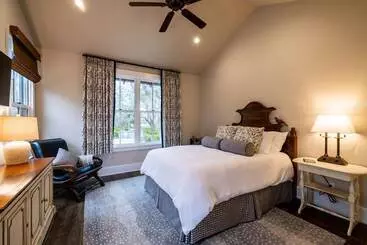 The Sandpiper Resort