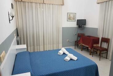 Hostal Restaurante Classic