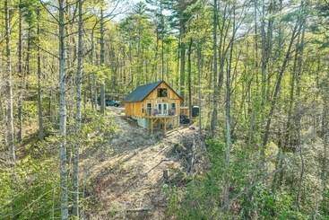 Mökkimajoitus Secluded Brevard Cabin W/ Private Waterfall!