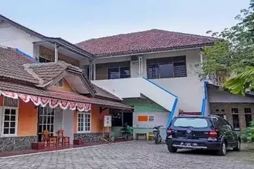 Oyo 94038 Hotel Jahip Syariah