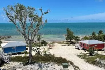 هتل Great Cistern Beach Village