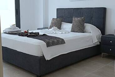 هتل آپارتمان Larvella Estia Luxury Suites