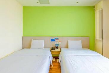 בית מלון כפרי 7days Inn Nanjing Arts Institute