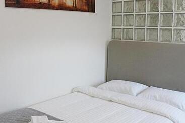 Hotel Rest And Restaurant In Roveredo