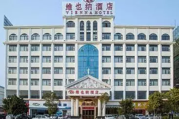 Vienna Hotel Ganzhou Economic Development Zone 1st Hospital West High Speed Railway Station