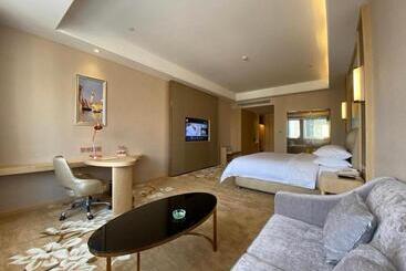 Vienna Hotel Jiangxi Yongxin Shizheng Square