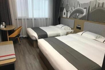 Thank Inn Hotel Hebei Chengde Fengning Coach Terminal