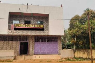 Hotel Oyo Kunika Guest House