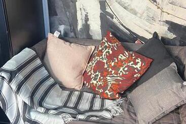 پانسیون A Private Unit With Own Bathroom And Kitchen