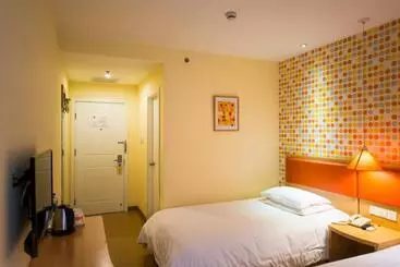 ホテル Home Inn Zhangjiajie Tianmen Mountain Branch