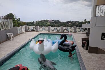 پانسیون Rockhampton Retreat Guest House