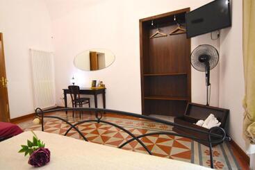 آپارتمان Sunrise B&b