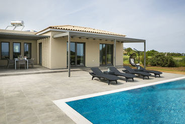 ツーリストアパートメント Art Villas