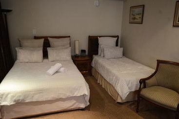 Pension (Hôtel basse catégorie) Norscot Manor Guest Lodge