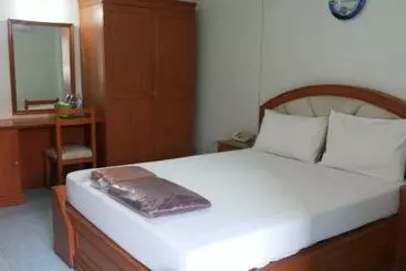 ホテル Jitwilai Place