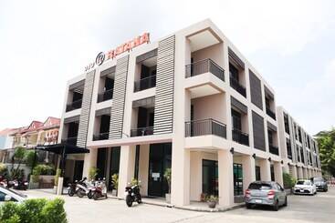 Hotel Rattana Residence Thalang