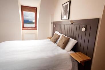 בית מלון כפרי The Arch Inn