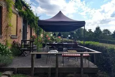 Aamiaismajoitus (B&B) L Ermite