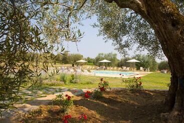 Hotell Le Buche Wine Resort & Spa