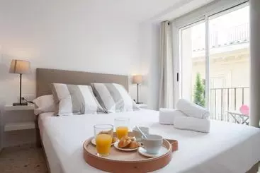 آپارتمان Singularstays Mercado Central