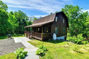 Quinta ou Casa Rural Creekside Cabin In Bainbridge W/ Wraparound Deck!