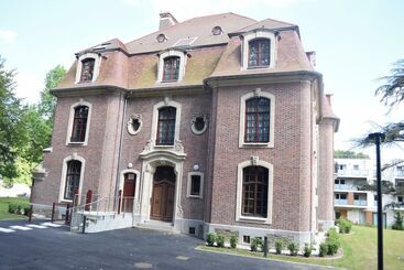 هتل آپارتمان Domitys Château De La Pilule