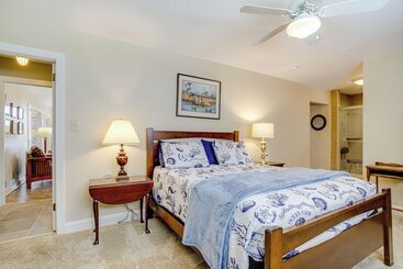 Сельский дом Waterfront Cambridge Home: Pool & Dock!