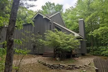 コテージ Alpine Allure By Avantstay Indoor Hot Tub, Game Loft, Enclosed Deck