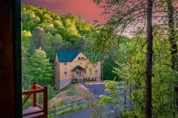 Mökkimajoitus Countryside Comfort By Ghosal Luxury Lodging