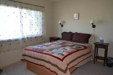 ベッドアンドブレックファースト Bay Avenue Inn
