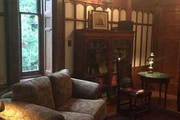 مبيت وإفطار The Inn At Centre Park