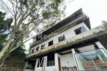 Hotelli Villa A2 Trawas Redpartner