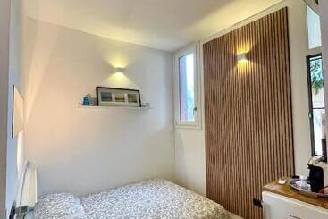 Pensionat En Suite On The Beach With Terrace E Garden R1150