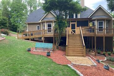 Majatalo Positively Peaceful