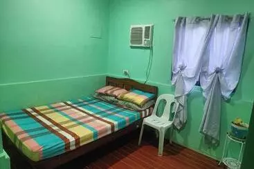 Albergue Sevenne Inn Transient House