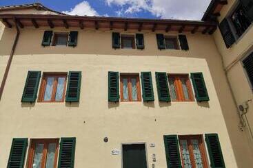 Pensione La Piazzetta Affittacamere