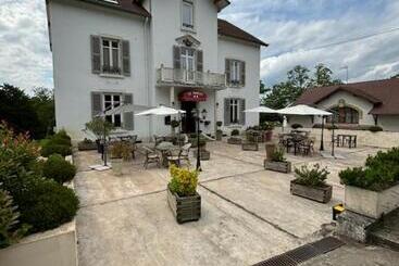 Szálloda Logis Hôtel & Restaurant Le Parcey