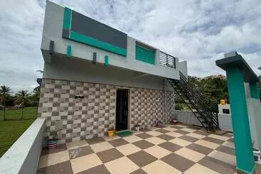 ユースホステル Cocogreen Hampi