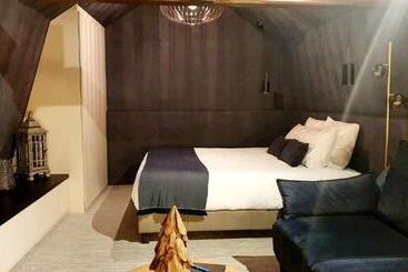 مبيت وإفطار La Suite