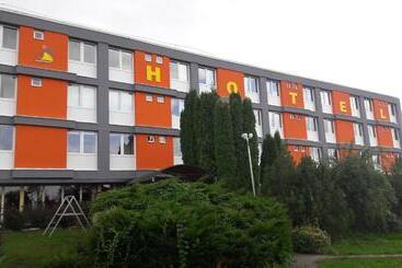 호스텔 Touring & Sport Hotel Siófok