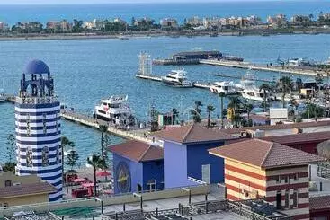 هتل آپارتمان Porto Marina