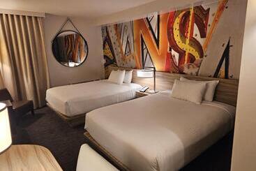 Coolest Bar Hoping Linq Casino Hotel Strip Las Vegas