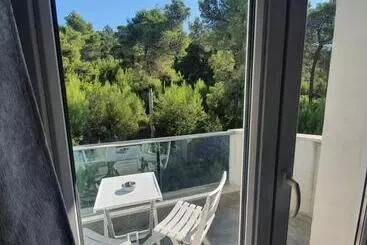 Hotel 33