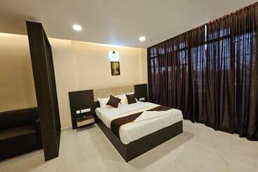 Hôtel Thaal Residency Cheruvathur Hala Groups