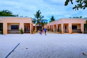 Pensionat Crisols Beach Resort   Malapascua Island