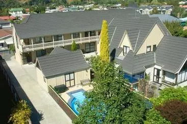 Kings Gate Motel