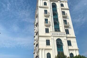 Royal Hotel Cua Lo Beach